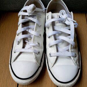 EUC CTAS Converse LEATHER OX Junior classic White 609058C (Jr.2) KICKS